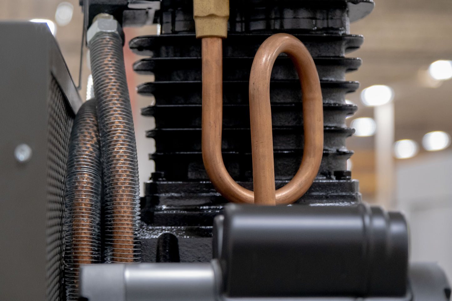 5 HP 70 GALLON VERTICAL (TWO-STAGE)