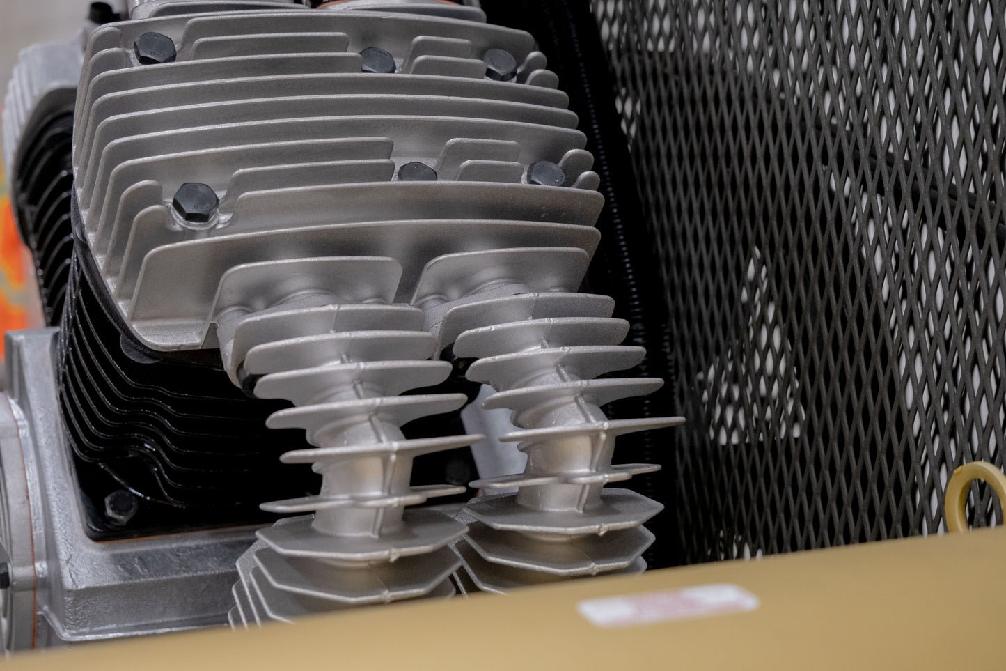 15 HP 120 GALLON HORIZONTAL (TWO-STAGE)